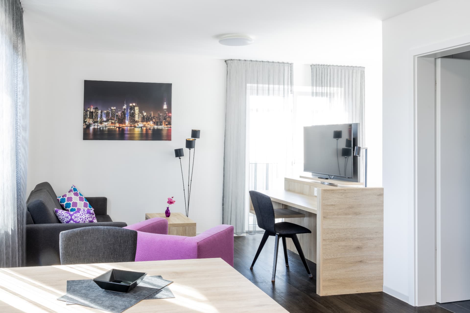 Wohnzimmer Apartment Nr. 11, Boardinghouse Karlsdorf-Neuthard