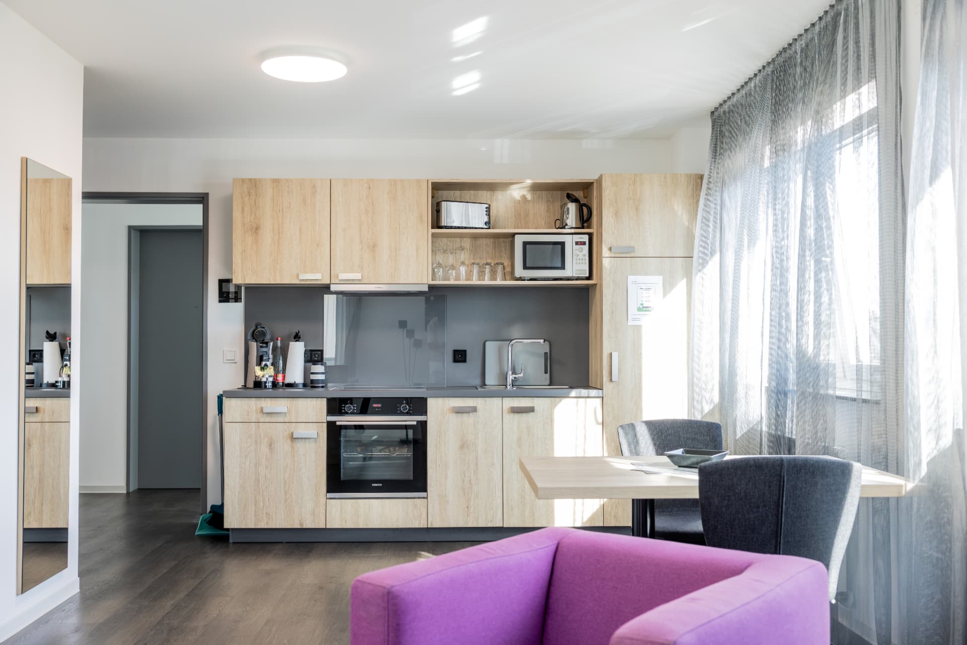 Schlafbereich Apartment Nr. 11, Boardinghouse Karlsdorf-Neuthard